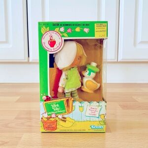 🍓ORIGINAL 1982 STRAWBERRY SHORTCAKE MINT TULIP *COMPLETE BOX SET*